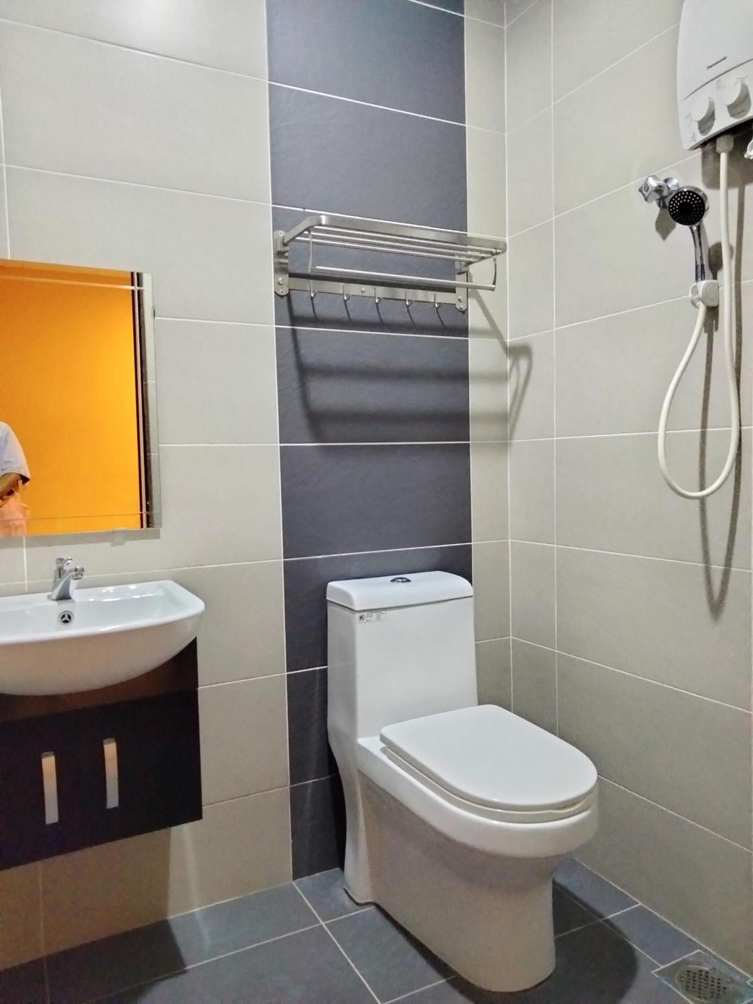 Weng Kong Homestay Slim River Buitenkant foto