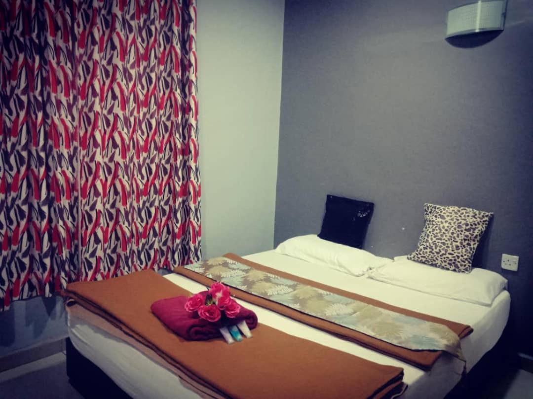 Weng Kong Homestay Slim River Buitenkant foto